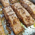 Pavé de saumon doré à la moutarde et au miel (1 portion environ 200gr) "Maison"